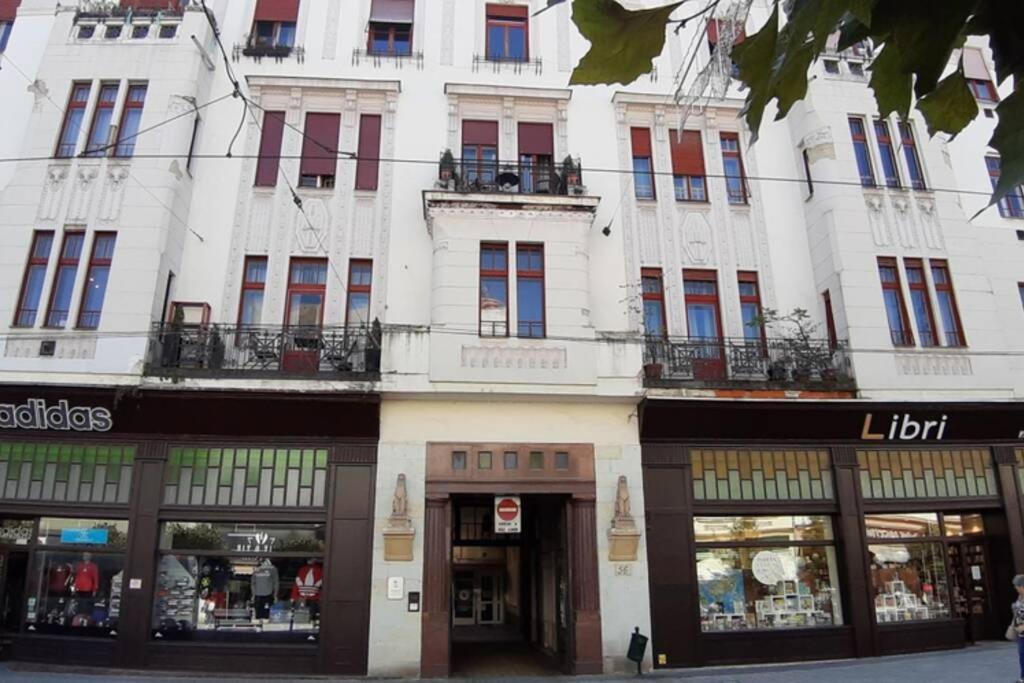 Little Cozy Apartman Мишкольц Экстерьер фото