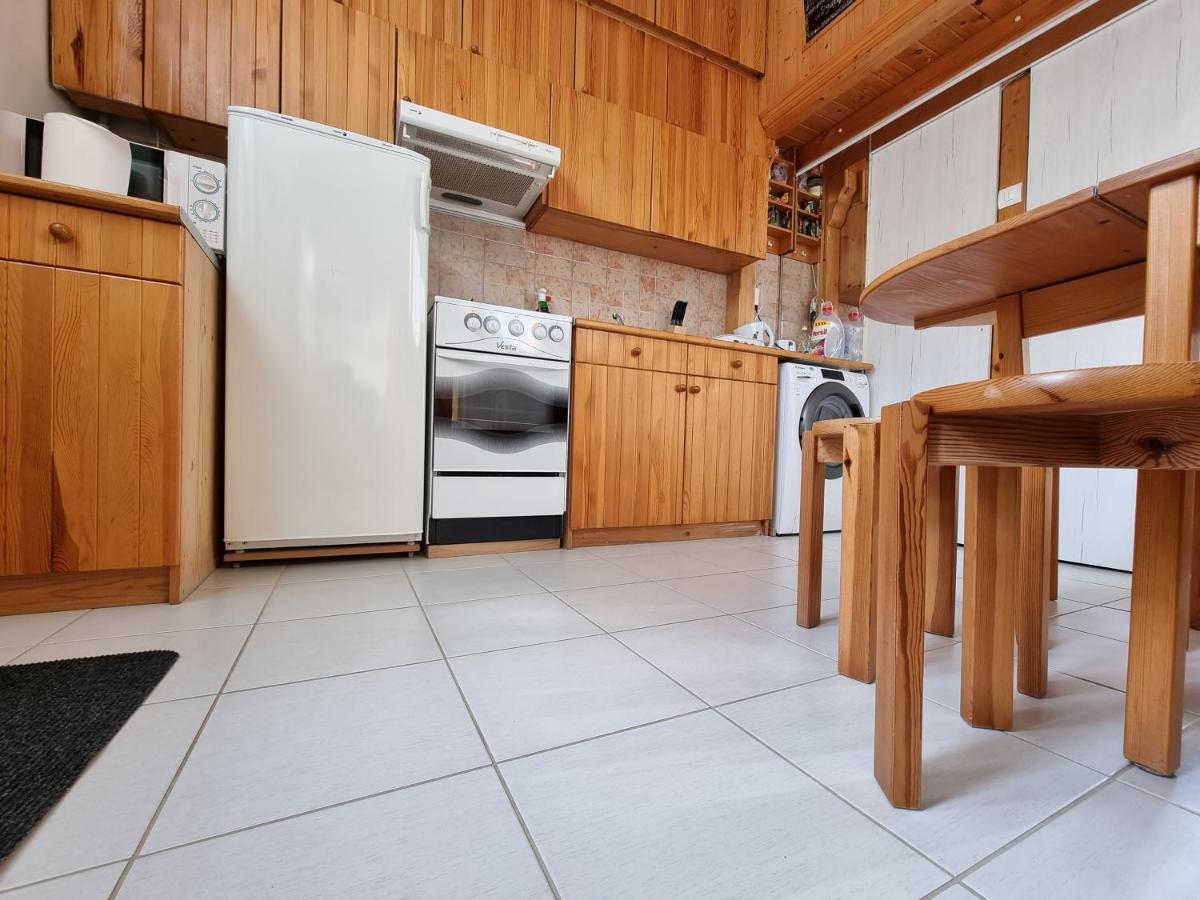 Little Cozy Apartman Мишкольц Экстерьер фото